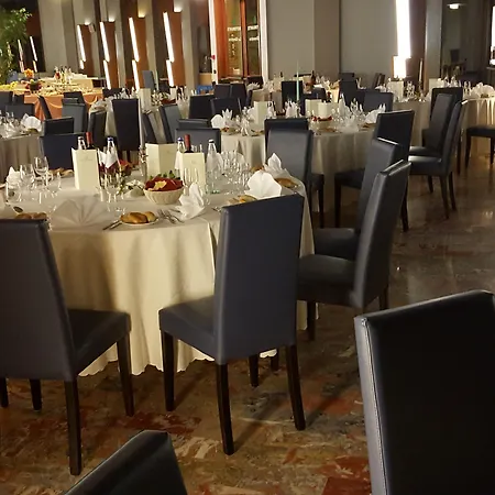 Hotel Th - Park 4*