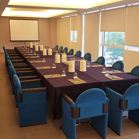 Hotel Th - Park 4*