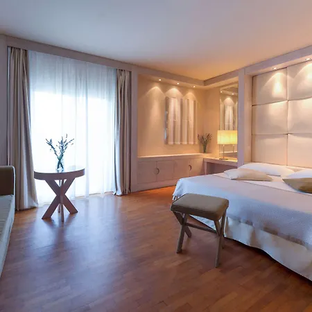 Hotel Th - Park 4*
